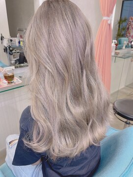 ボックスミコ(Box mico.) 20代・30代ハイトーンの柔らかいエクステ15本スタイル★