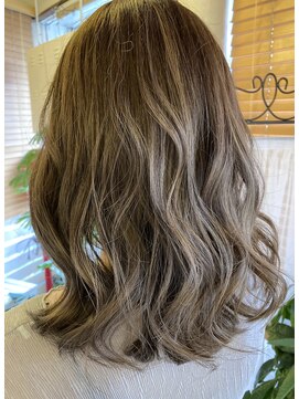 フラバー(flover) ☆flover☆【ハイライト×明るめベージュ】kanna