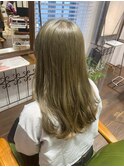 ペールカラーの春スタイル/カーキベージュ