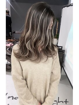 キング 梅田(K!ng) 【梅田】梅田ハイライトカラー梅田ハイライトカラー美容室