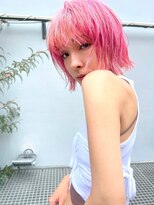 テイラー(Taylor)&nbsp;【Taylor 大宮】ビビットピンク×切りっぱなしボブ