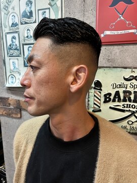 スタンドバーバー 柏(STAND BARBER) マッシュパーマ/ウルフ/アッシュブラック/カルマパーマ/柏