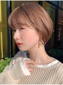 顔周りレイヤーカットグレージュカラーくびれボブショートカット