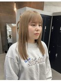 切りっぱなしミディアムミルクティーベージュ