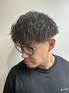 グラフ 立川(Graph.) ツイストスパイラルマッシュツーブロックメンズパーマ