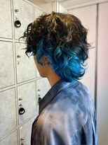 ヘアリゾート粋 新宿三丁目本店&nbsp;ウルフコテ巻きパーマ×デザインカラー