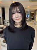 ダークアッシュ　ミディアムレイヤー　顔まわりレイヤー☆