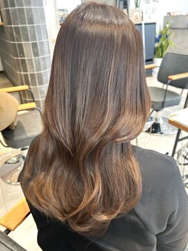 リアンバイアリュール(Lian by Allure) 【Lian by Allure】田島由希　ベージュカラー