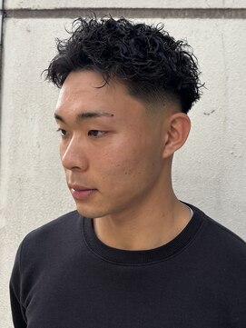 グラッシー(GLASSY) スペインカール/ツイストピンパーマ/スパイキーベリーショート