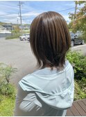 オリーブブラウン