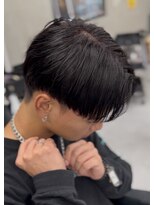 バジー バイ ディーアンドティー(Buzzy by D&T)&nbsp;ナチュラルセンターパート