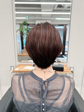 バルベストーキョーサウス(BARBES TOKYO SOUTH) ショートヘアのシンプルストレート【清板】