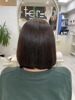 アルターシェリー(aL-ter che'rie) 内巻きボブ黒髪/クラゲヘアー/オリーブグレー/小顔
