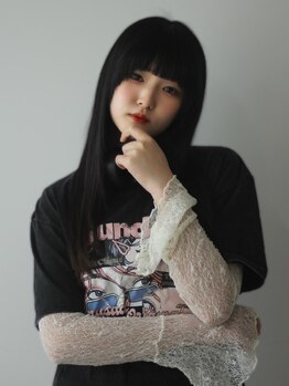 ミッシュ(misch)の写真/髪の内側からうるおう本格ケア。厳選トリートメントで叶える、指通りなめらかなツヤ髪へ