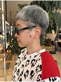KAILA 刈り上げツーブロック　メガネショート