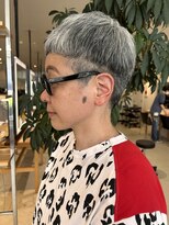カイラ(KAILA)&nbsp;KAILA 刈り上げツーブロック　メガネショート