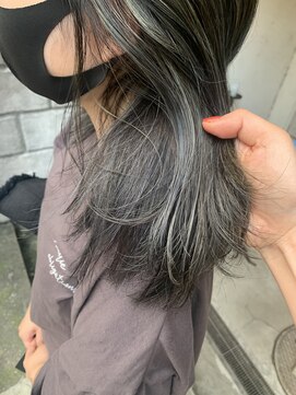 ロイジー(roijir) 【roijir 表参道】細めハイライト×アッシュブルー