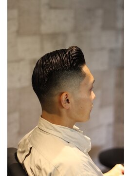 キングスマン トーキョー 国分寺(KINGSMAN TOKYO) アップバング/ツーブロック/スキンフェード[国分寺/国分寺駅]