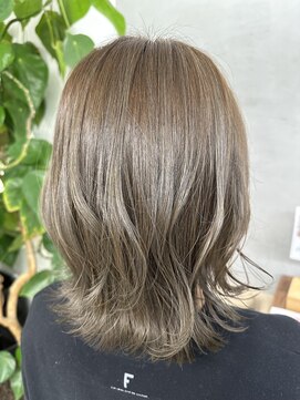 インビテーション(invitation) ハイライトカラー◎ミルクティーグレー