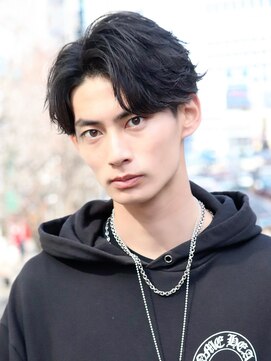 アーリー(Ali'i) ソフトツイストパーマセンターパートマッシュウルフアップバング