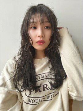 バイオレット ナゴヤ(Violet Nagoya) パーマ風ロングレイヤー レイヤーカット コテ巻き♪