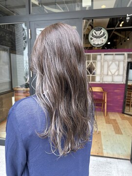 デイジーロータス(DAISYLOTUS) 【モエ】インナーホワイトカラー