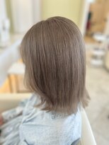 シャルム バイ アローズ 久留米店(CHARM BY AROSE)&nbsp;小顔大人可愛い外ハネシルキーベージュミディ20代30代