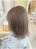 小顔大人可愛い外ハネシルキーベージュミディ20代30代