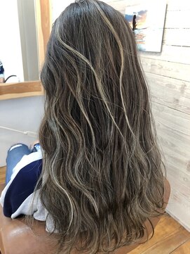 ブルー(BLUE.) コントラストハイライト