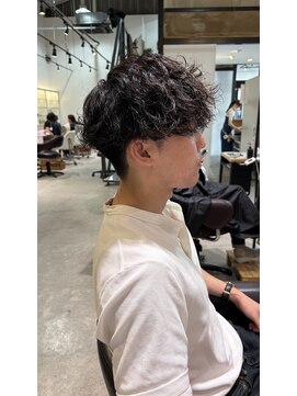 グランデュール 浜松東若林店(GRANDEUR) 波巻きパーマ