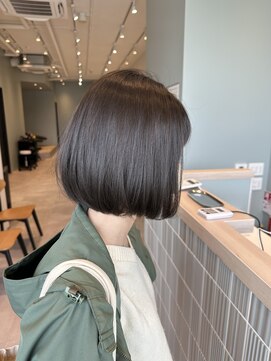 アヴェリー(avely) ミニボブ/ショートボブ/大人可愛い/髪質改善/シースルーバング
