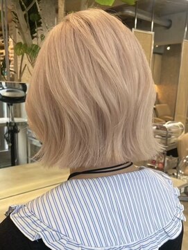 サンクマーケット 渋谷(cinq MARKET) 渋谷ブリーチカラータッセルボブホワイトブロンドカラー金髪韓国