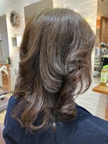 アートイン&nbsp;セミロングウルフレイヤー