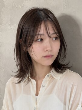 キリ 逗子(kiri) 逗子葉山外ハネレイヤー顔周りレイヤー斜め前髪サイドバングY222