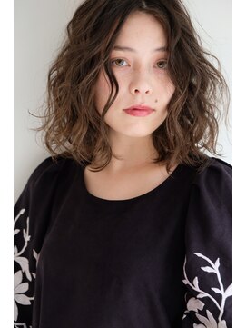 ラレイ(Lalei) 【ささきまさき】フォギーベージュ+グラデーションボブ