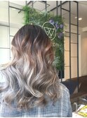 【W_SALON 河原町】ハイベージュ×ブラウン/海外風