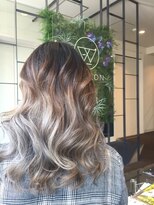 ダブル アンダーバー サロン(W_SALON) 【W_SALON 河原町】ハイベージュ×ブラウン/海外風