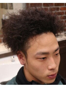 アクセプトザワールドバーバー(Accept the world barber) ハードツイストパーマ×2ブロック