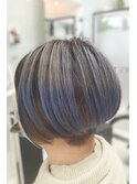 サーフェスカラー、ツーブロック前下がりボブ、脱白髪染め