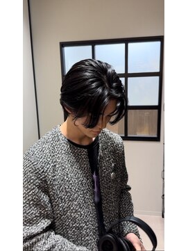 ステージ(STAGE) ダウンパーマ　韓国メンズヘア　カルマパーマ　センターパート