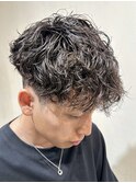 外国人風スペインカールフェード波巻きスパイラルパーマメッシュ