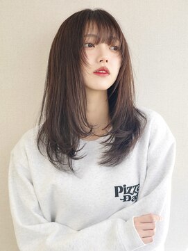 オグジュアリー 表参道(aux.) 【高木】レイヤーカット　ニュアンスでエアリー質感ヘア