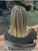 ベージュ系バレイヤージュ