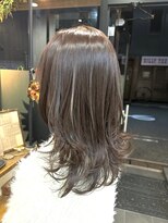 リノナ(Linona)&nbsp;ロングショートワンカールパーマカーキグレージュ前髪錦糸町