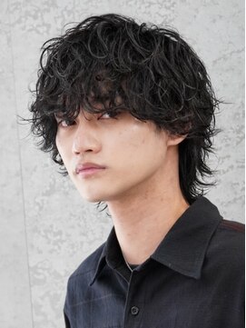 レタッチ バイ フィフス 天神大名(RETOUCH by fifth) 福岡天神ゆるめシャドウパーマメンズマッシュウルフカット緩め