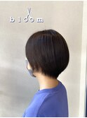 ショートボブ