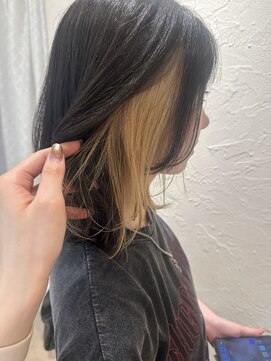 グラマラス GLAMOROUS 【渡辺まとい】くびれヘア×ブロンドインナー