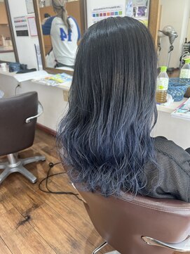 クラウドヘアー 東照宮店 グラデーションカラー