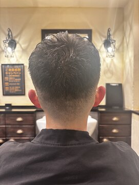 スカイマスターバーバー 渋谷(SKY MASTER BARBER) クロップパーマ＜理容室＞［メンズ/シェービング／パーマ］