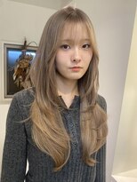 サンクプロジェクト(cinq PROJECT)&nbsp;ヘーゼルモカチャコールグレーベージュミディアムハッシュカット